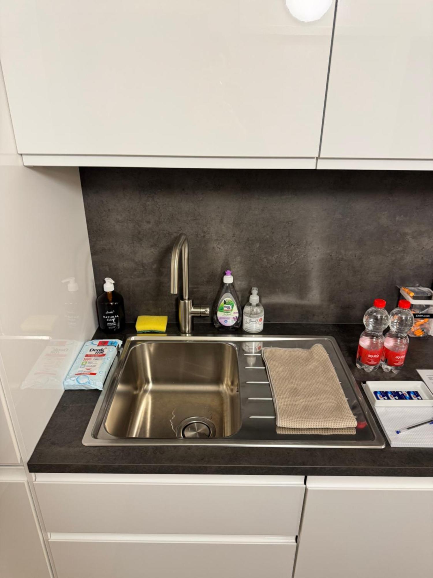 Cozy City Center, 4 Bedroom- 120Sq, 5Min Walk To Main Station Basilea Exterior foto