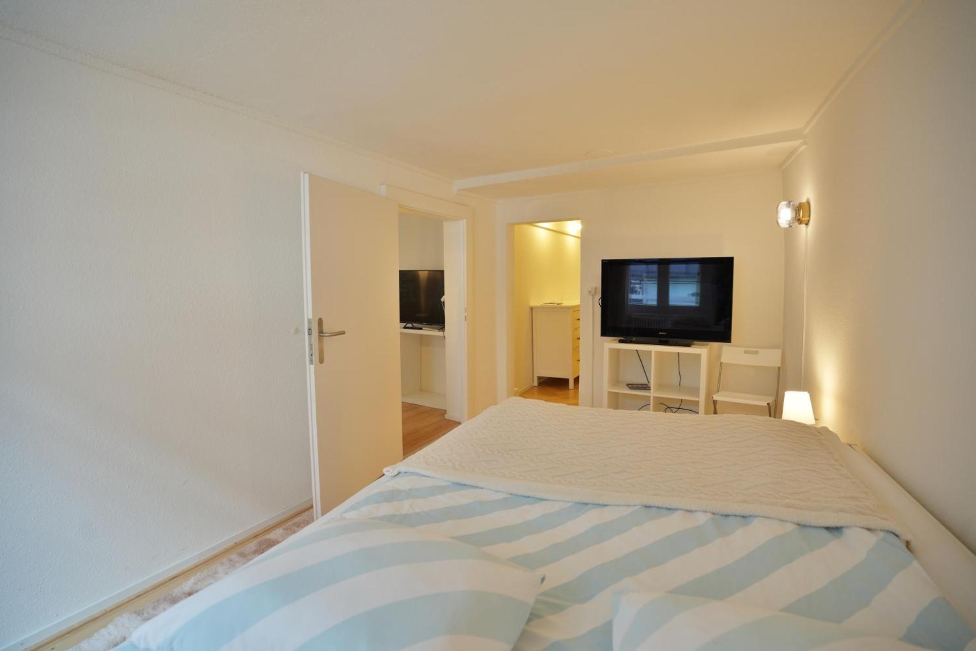Cozy City Center, 4 Bedroom- 120Sq, 5Min Walk To Main Station Basilea Exterior foto