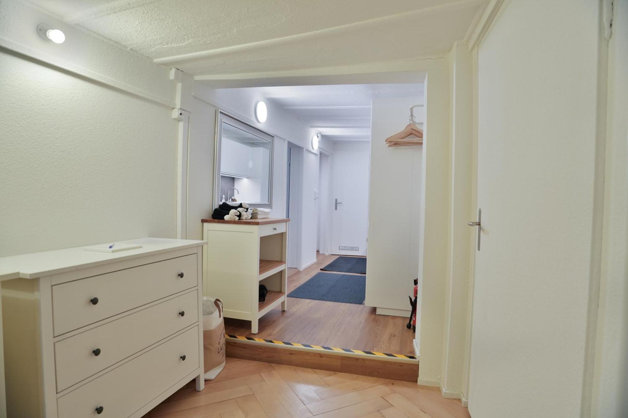 Cozy City Center, 4 Bedroom- 120Sq, 5Min Walk To Main Station Basilea Exterior foto